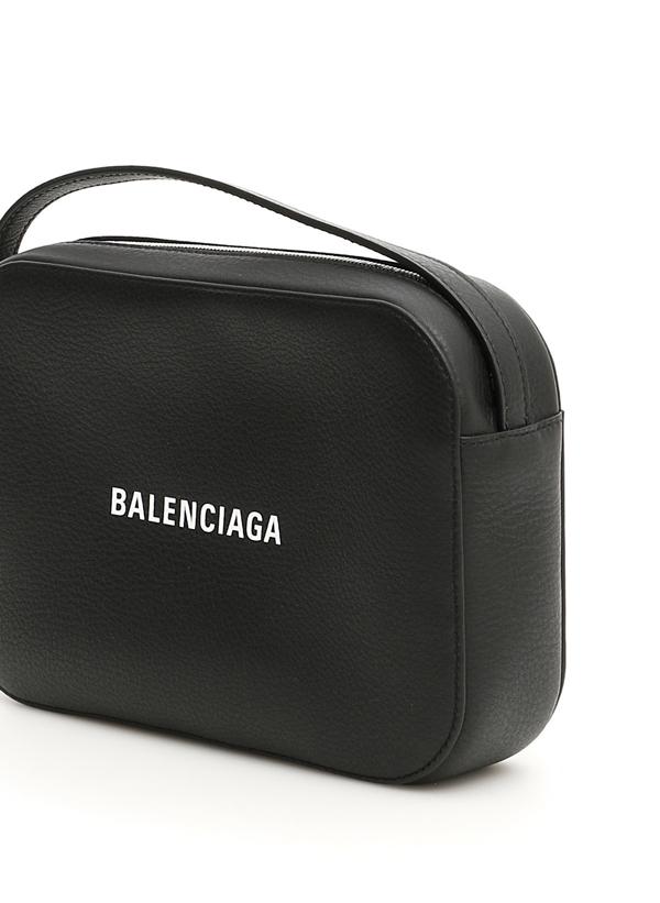 2024新作限定 バレンシアガコピー BALENCIAGA Everyday Camera leather bag S 9060301